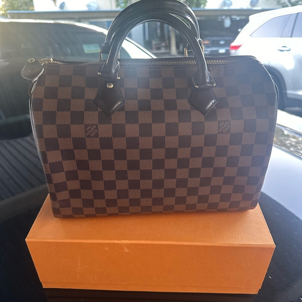 Louis Vuitton speedy 30